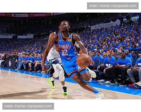 凯森华莱士个人防守效率104.9，成为雷霆外线隐形大闸